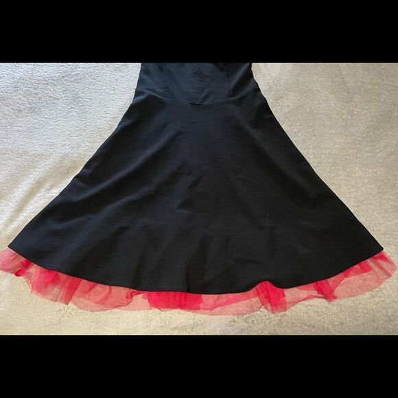 𝅺RUBY Rox black strapless cocktail dress size 9 red crinoline style bottom VGUC - Picture 3 of 8